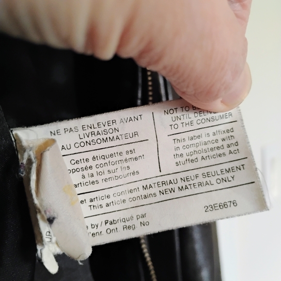 HOLT RENFREW Women's Leather Jacket - Picture 5 of 6